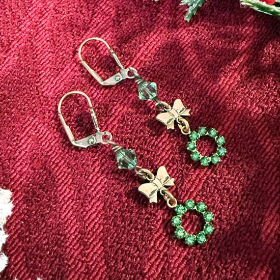 EVERGREEN WREATH Earrings