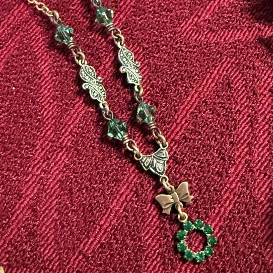 EVERGREEN WREATH Necklace