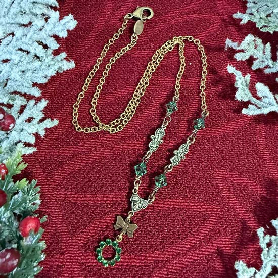 EVERGREEN WREATH Necklace