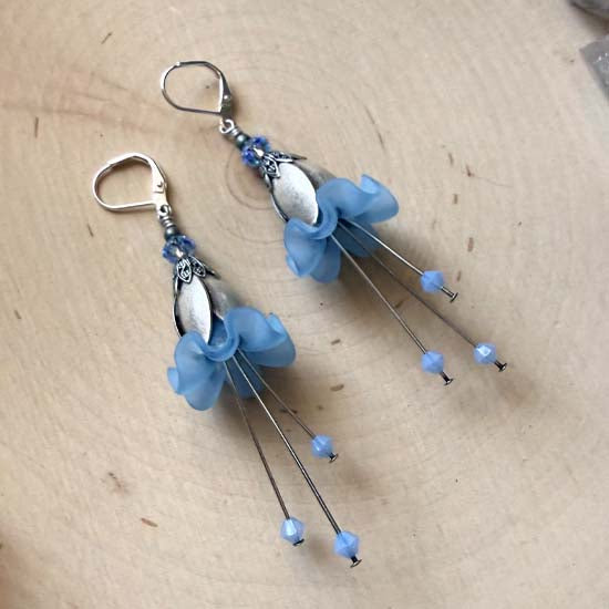 FAERIE HAT Earrings - blue