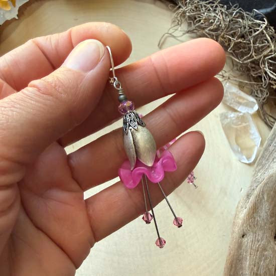 FAERIE HAT Earrings - fuchsia pink