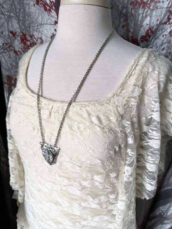 FLEUR-DE-LIS Shield Necklace