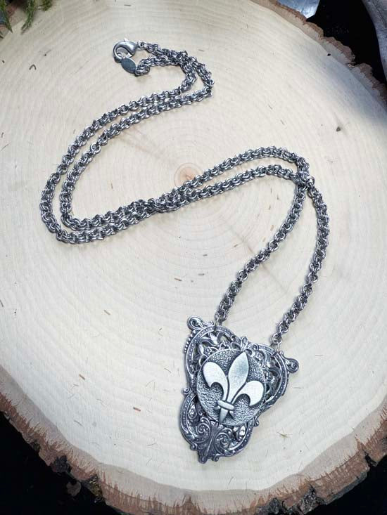 FLEUR-DE-LIS Shield Necklace