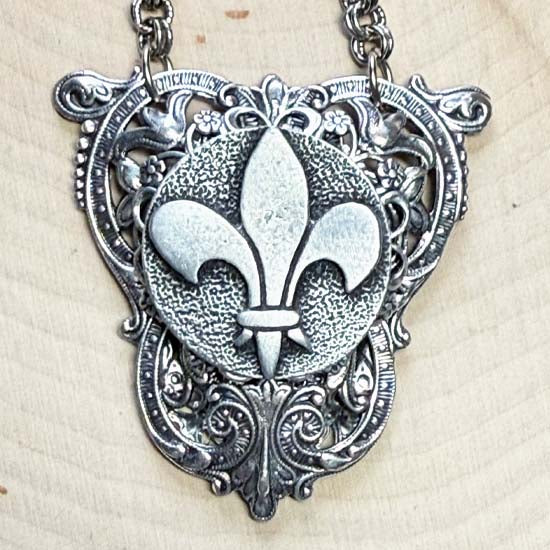 FLEUR-DE-LIS Shield Necklace