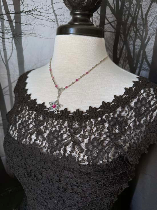 FUCHSIA STAR Necklace