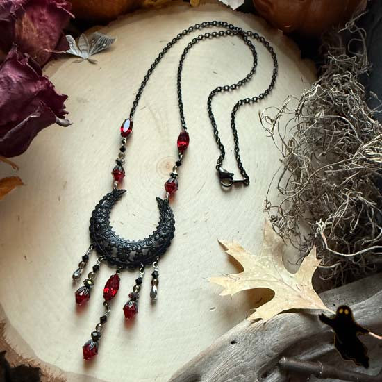GOTHIC MOONCHILD Necklace