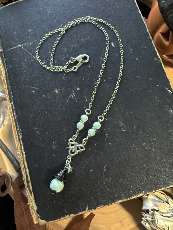 GREEN MOONSTONE WITCH Necklace