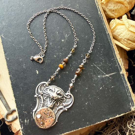 HEAR ME ROAR Necklace - antique silver