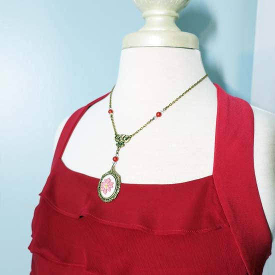 Ice Crystals Poinsettia - Necklace