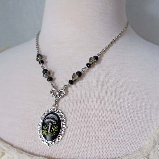 INKY CAP Mushroom Necklace (silver)
