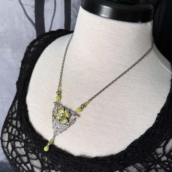 WHEN IRISH EYES ARE SMILING Necklace
