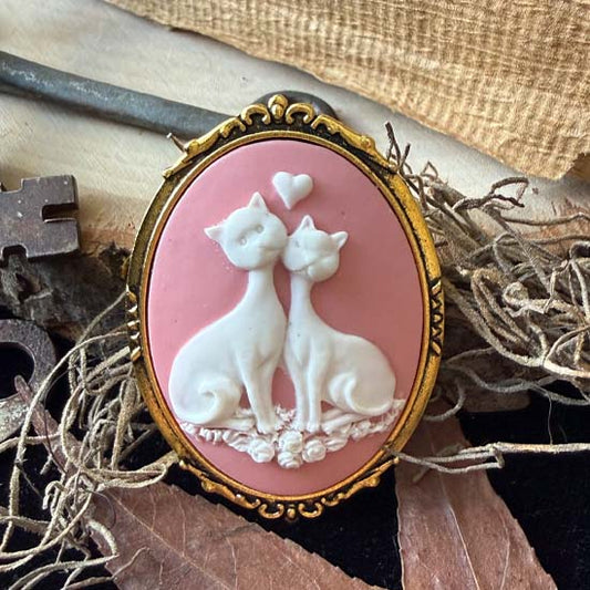 KITTY LOVE Brooch