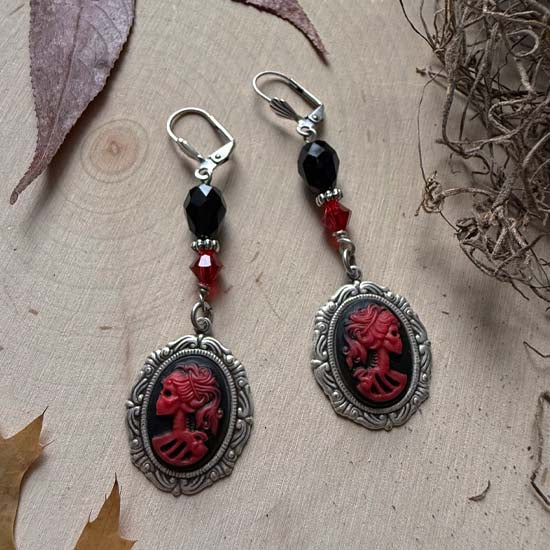 LADY SKULL Cameo Earrings - red w/silver