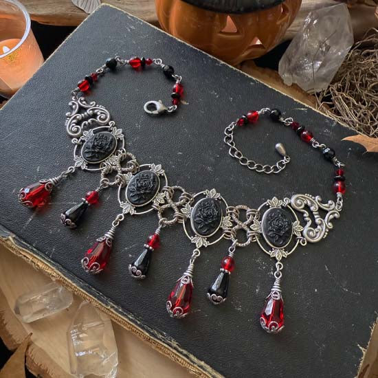 LADY VAMP Choker Style Necklace