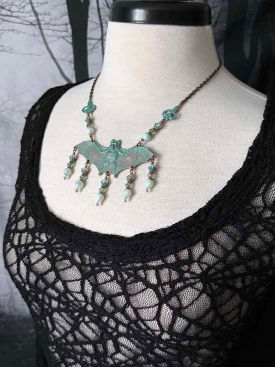 LUNA BAT - Necklace with Green Moonstone