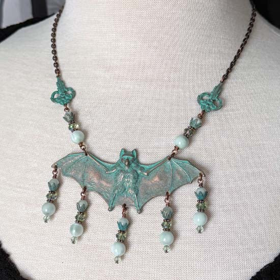 LUNA BAT - Necklace with Green Moonstone