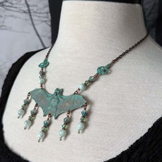 LUNA BAT - Necklace with Green Moonstone
