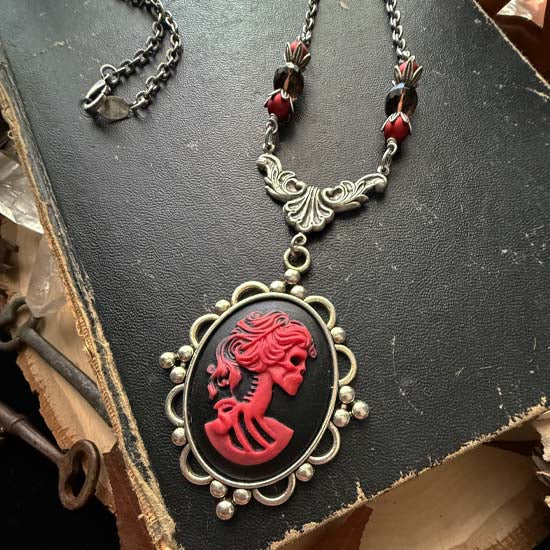MIDNIGHT DANCE Necklace - Red with Silver
