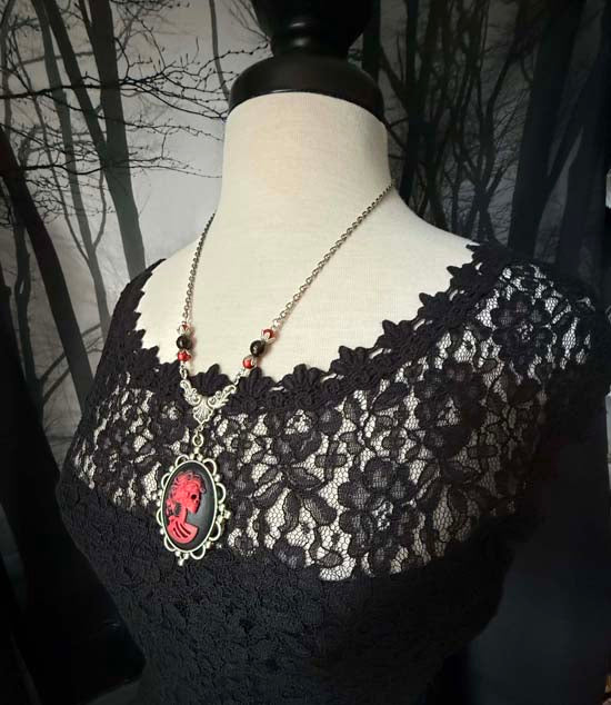 MIDNIGHT DANCE Necklace - Red with Silver
