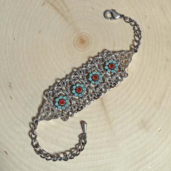 MINT FLOWERS Regency Romance Bracelet