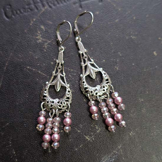 MOON MAIDEN Earrings - Love