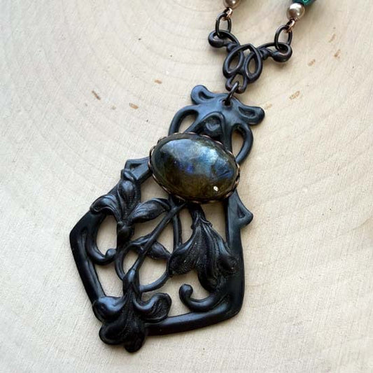 MORNING GLORIES Necklace