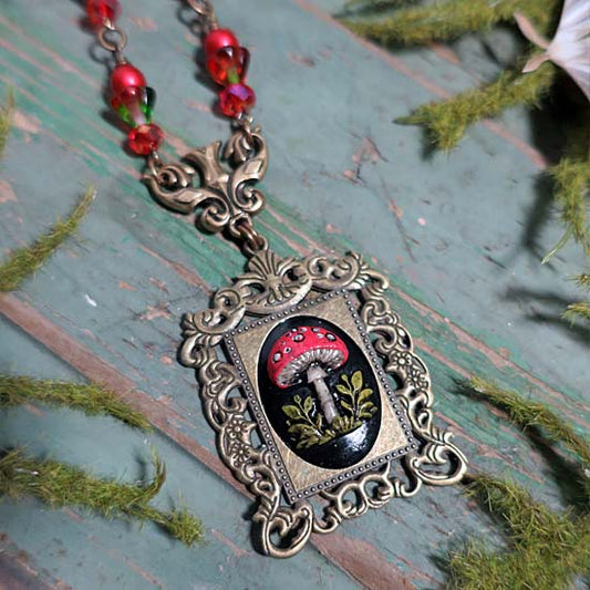 AMANITA MUSCARIA Mushroom Necklace (brass)