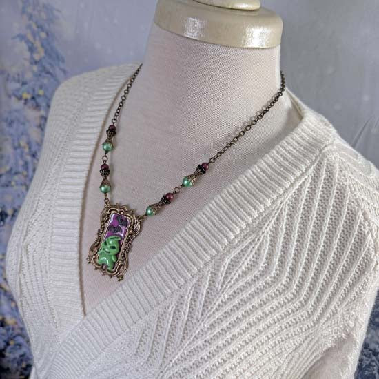 OOGIE BOOGIE Necklace