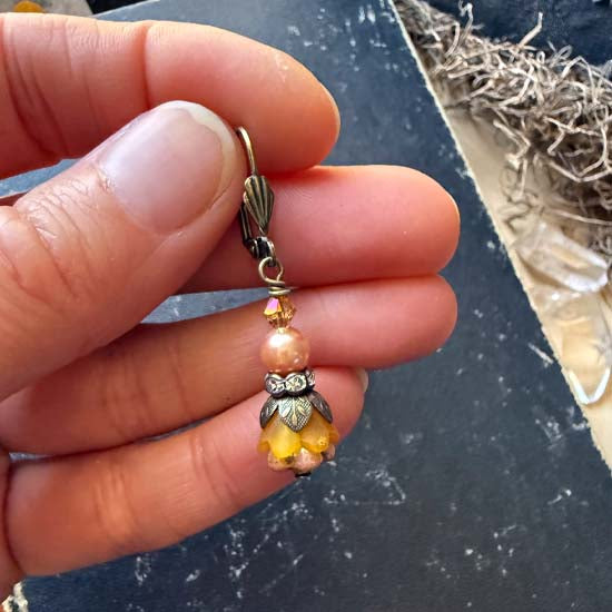 PIXIE FLOWER Earrings - C