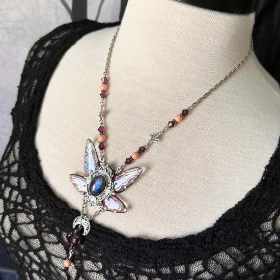 Magical Wings Necklace - Purple Dreamfly