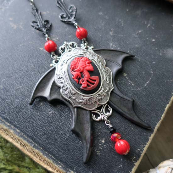 Queen Akasha Necklace - red with antique silver