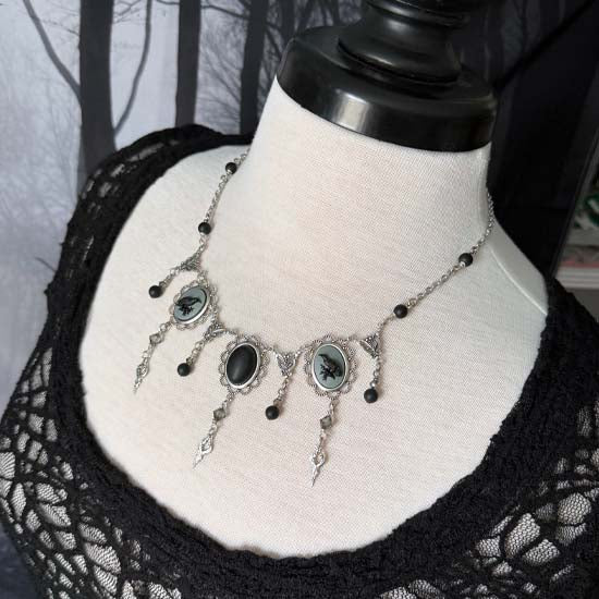 RAVEN THEODORA Necklace - silver with matte onyx
