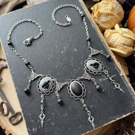 RAVEN THEODORA Necklace - silver with matte onyx