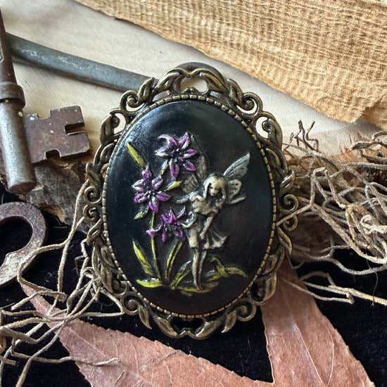 REALM OF FAERIE Brooch A
