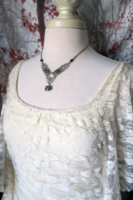 Regency Romance Necklace - Lilith