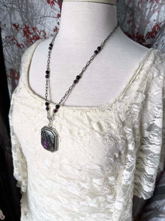 SHIPWRECKED Necklace - purple