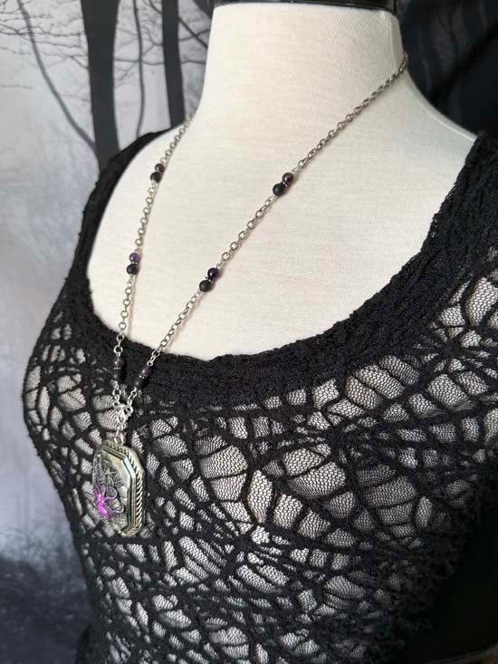 SHIPWRECKED Necklace - silver w/green