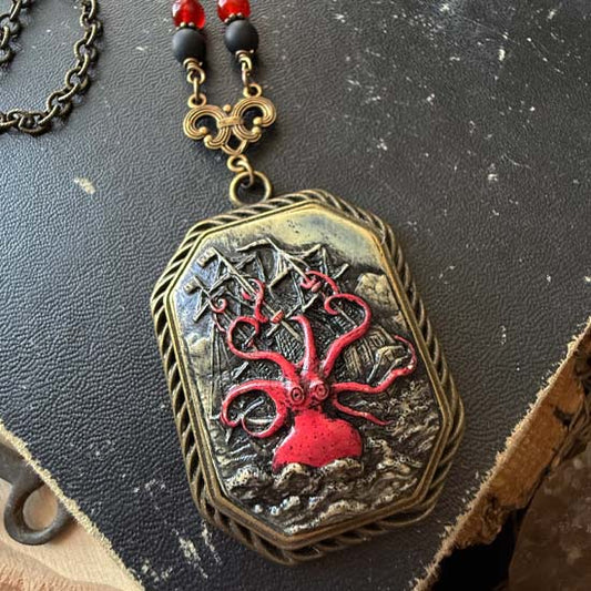 SHIPWRECKED Necklace - brass w/red