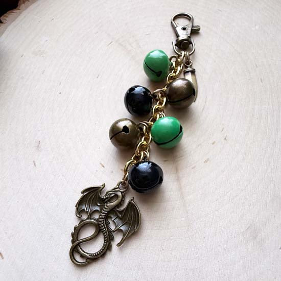 GARB CHARM - Slay - green/brass/black