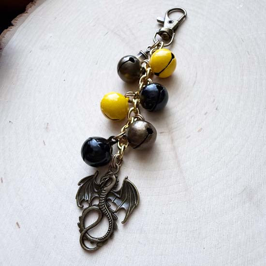 GARB CHARM - Slay - yellow/brass/black