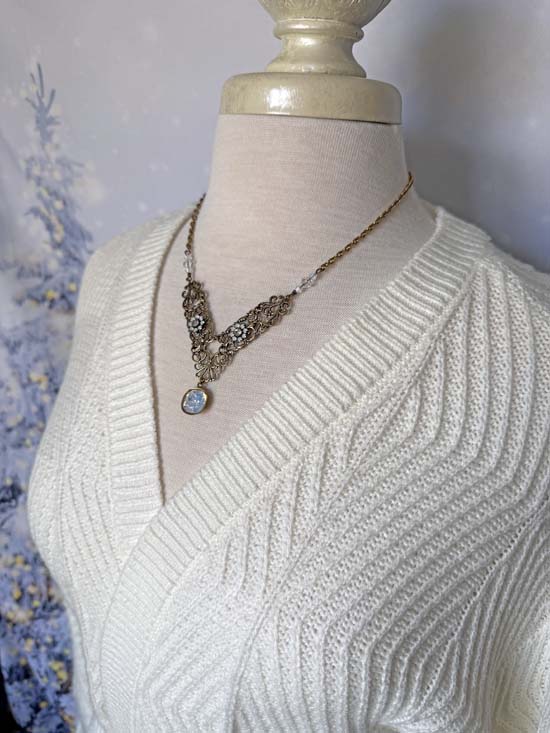 SOLSTICE Regency Romance Necklace