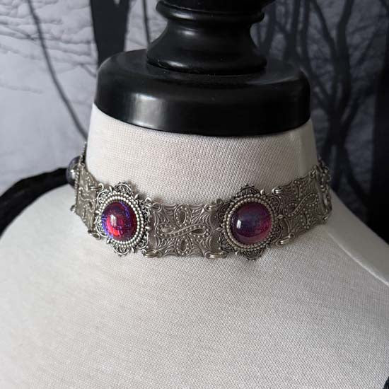 SPELLBINDING - Choker Style Necklace with Dragon's Breath glass