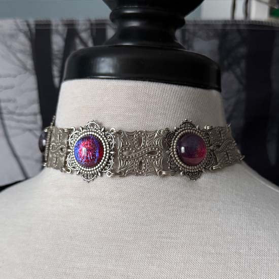 SPELLBINDING - Choker Style Necklace with Dragon's Breath glass