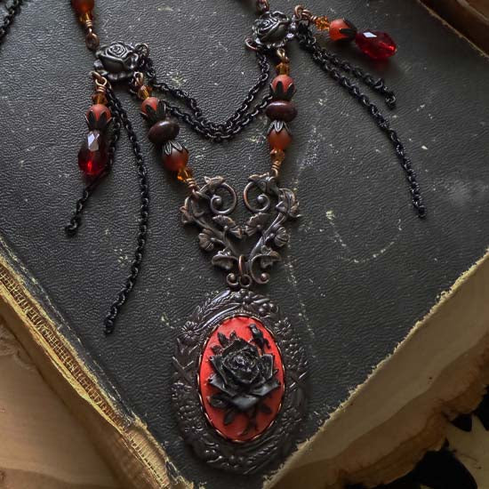 THE DARKEST ROSE Necklace