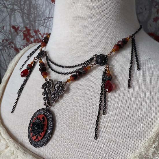 THE DARKEST ROSE Necklace