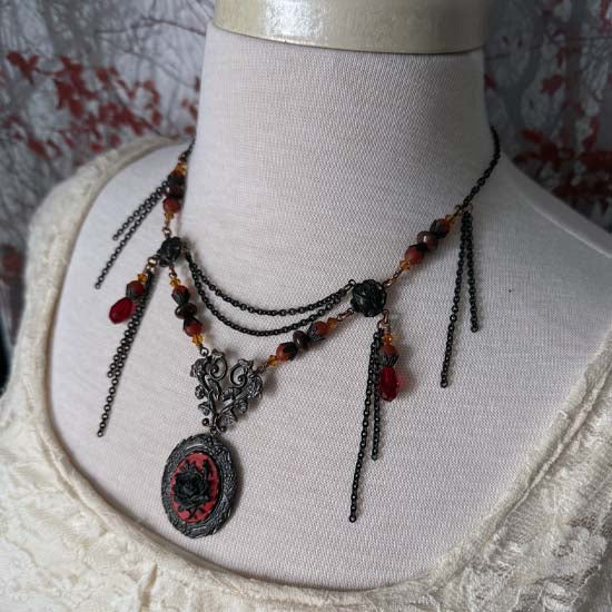 THE DARKEST ROSE Necklace