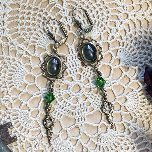 THEODORA Earrings - brass with green