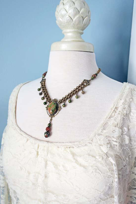 THE VISIONARY Statement Necklace with Unakite Stones