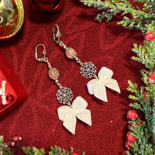 VELVET BOWS Earrings - white/pink with silver