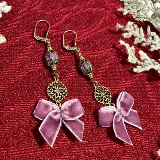 VELVET BOWS Earrings - purple with brass